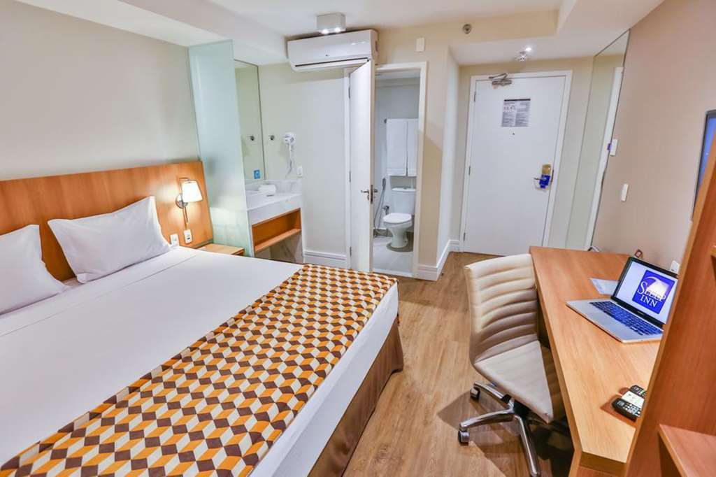 Airport Hotel